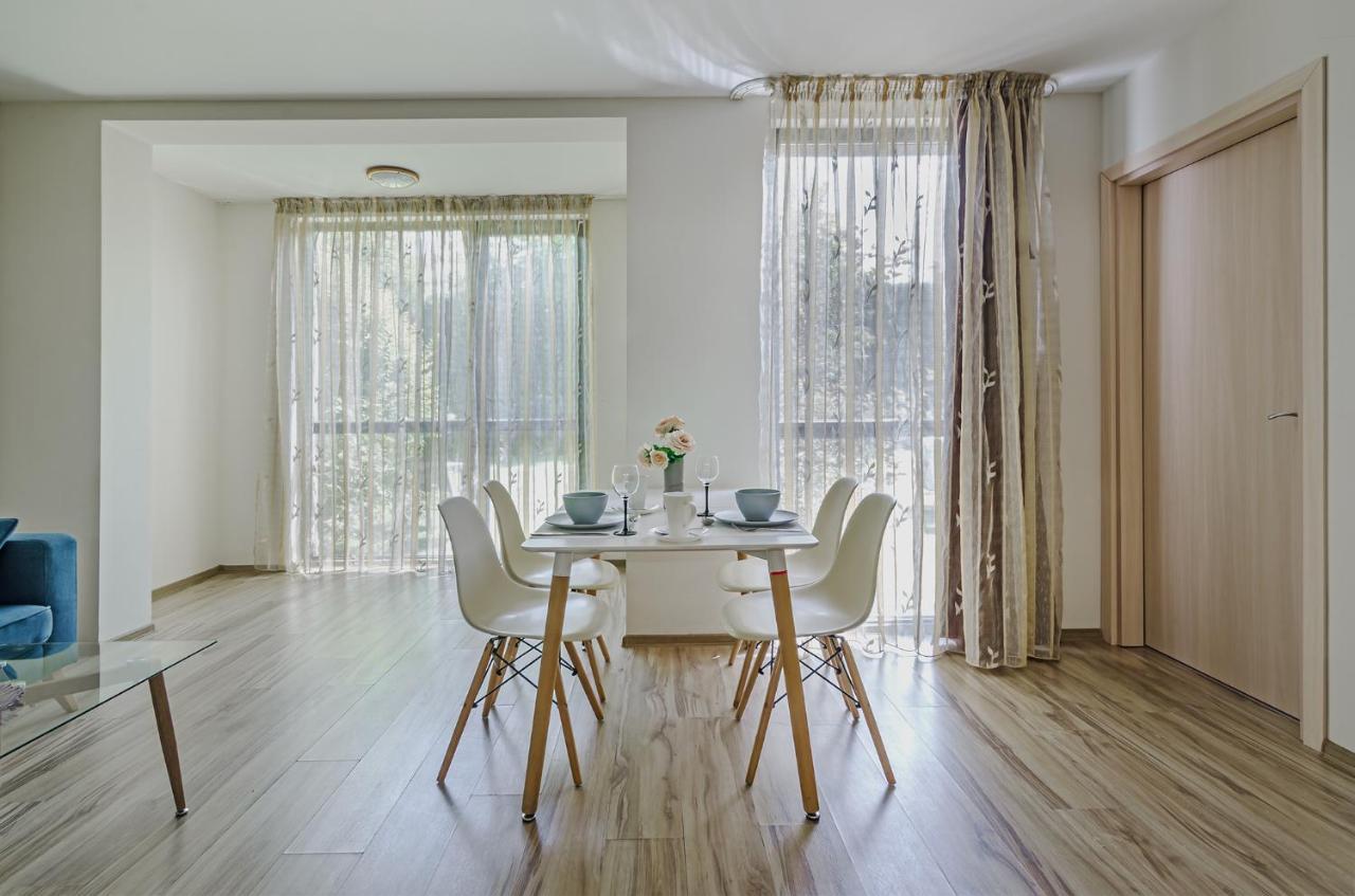 Ferienwohnung Garden Palace Warna Exterior foto